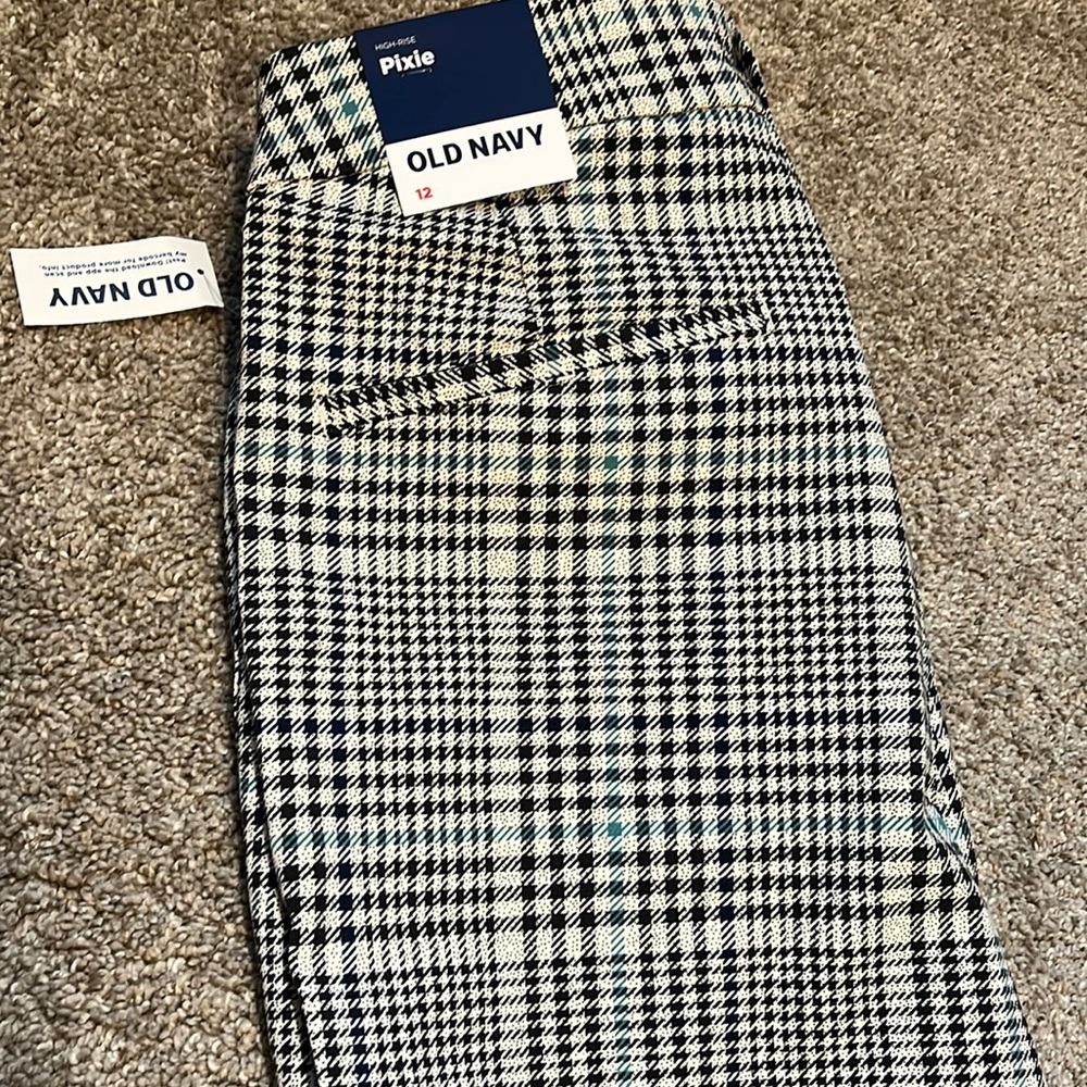 Old Navy Pixie pants